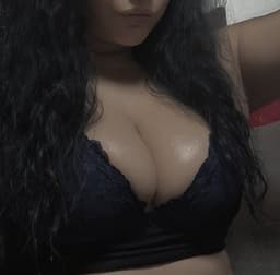 Ванеса — курва и компаньонка в Пловдив